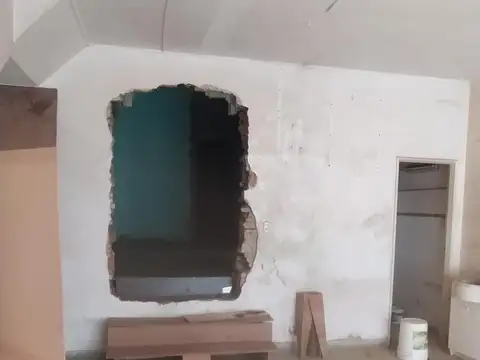 Casa 10 ambientes con 3 baños