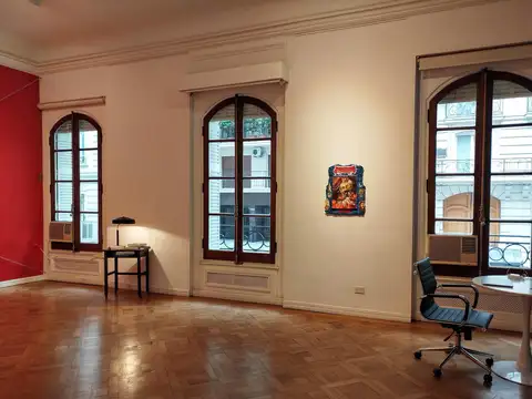 Recoleta Av Alvear  zona Hotelera unica   PB a la calle amplios destinos