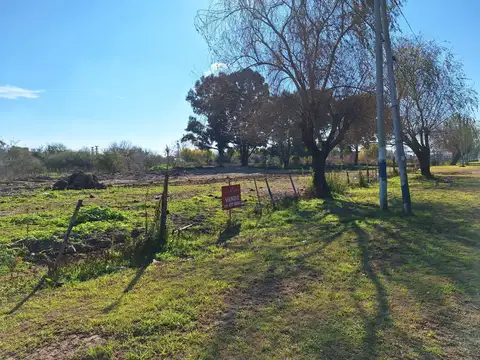 Camino Rivadavia y Acceso 100