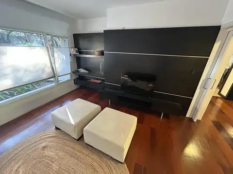 Casa 10 ambientes con 6 baños