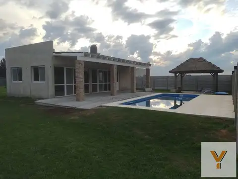 Casa en Venta - 1 Dormitorio 1 Baño - 1880mts - Coronel Brandsen