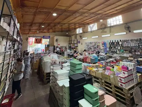 Santa Fe 300, Piso 0