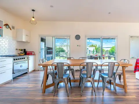 Casa en Venta en El Canton - Norte, USD 265.000