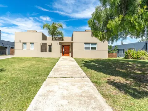 Venta Casa 4 dorm lote interno El Canton Escobar