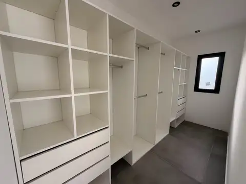 Casa en venta de 4 Ambientes en San Ramón, Pilar Del Este