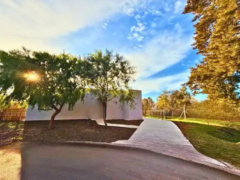 Casa en venta de 4 Ambientes en San Ramón, Pilar Del Este