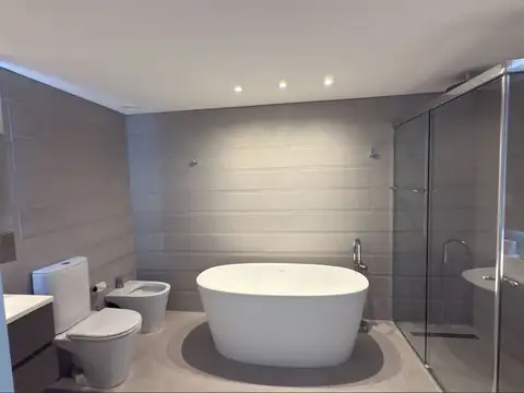 Departamento en Alquiler de 3 dormitorios