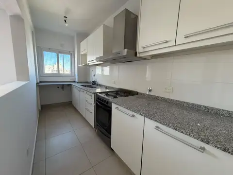 VENTA DEPARTAMENTO CUATRO AMBIENTES COCHERA MORON