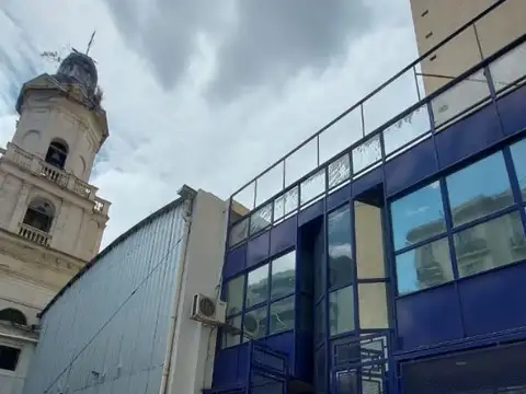 Av Independencia 942