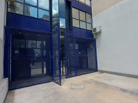Local Comercial/ Galpón/ Oficinas/ Depósito en Alquiler
