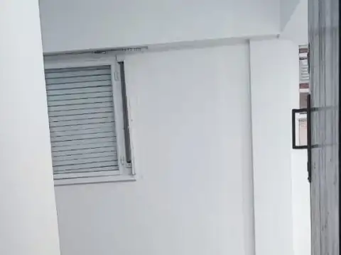 Avenida Entre Ríos 1200, Piso 2