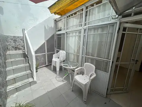 Depto Tipo Casa en Alquiler en Avellaneda, $ 800.000