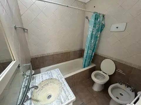 Depto Tipo Casa en Alquiler de 2 dormitorios