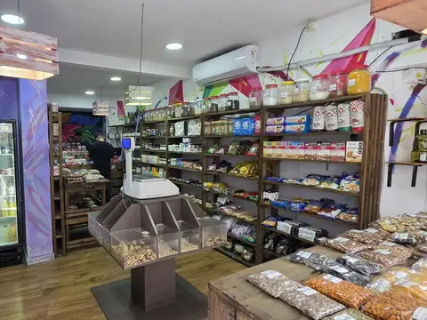 Local en Azcuenga y Santa Fe