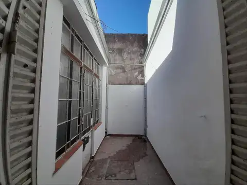 Depto Tipo Casa en Alquiler 45 años