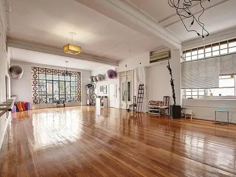 Departamento - estudio en venta, en el barrio de Monserrat, luminoso.