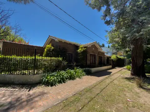 474 esquina 14 A 400, Piso 0