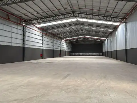 Galpón en alquiler de 1400 M2 sobre Av Eva Peron 7100