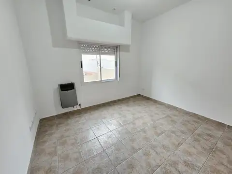 Depto Tipo Casa en Venta en Saavedra, USD 175.000