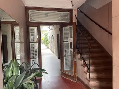 PH en Venta en Florida. Flexible, Sin Expensas, Patio Propio