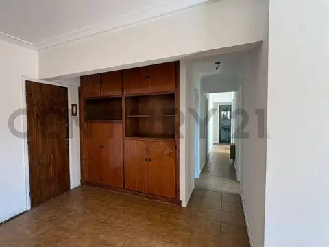 Av. 12 800, Piso 2