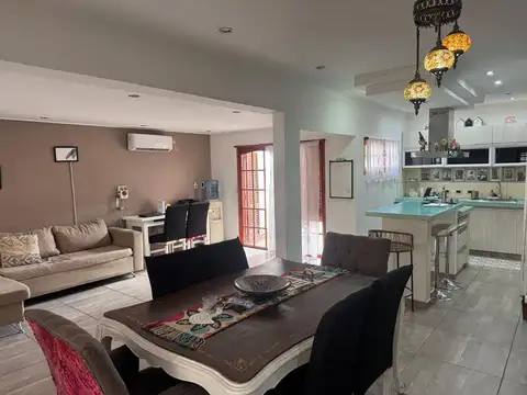 Calle 185 esquina 45 600