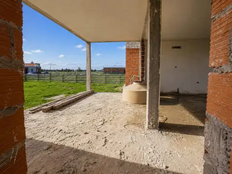 Casa 3 ambientes con 2 baños
