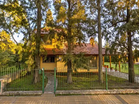 Casa en Venta de 5 dormitorios