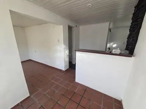 Depto Tipo Casa en Alquiler de 1 dormitorio