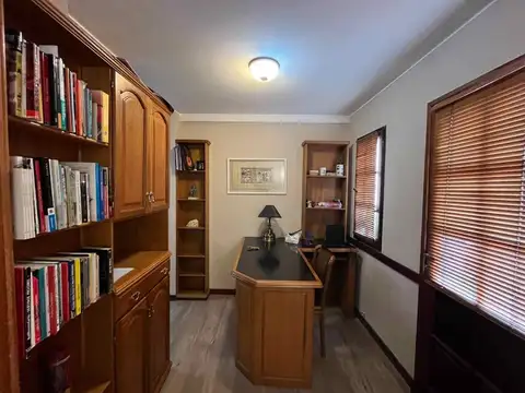 Casa 6 ambientes con 3 baños