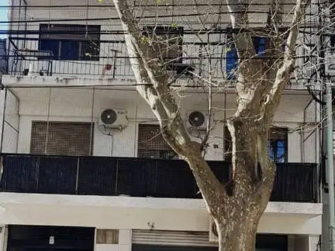 2 ambientes con Patio en Villa Crespo