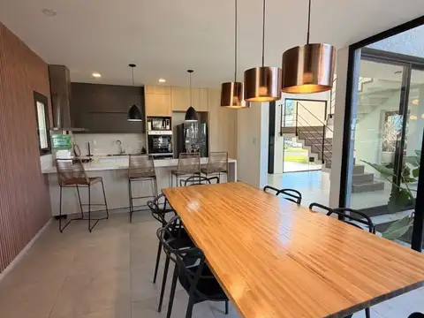 Casa en Alquiler en Terralagos, USD 3.500