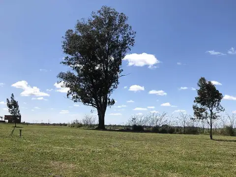 Las Victorias - Lote a laguna