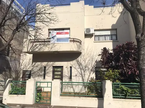 VENTA CASA. BANFIELD ESTE. PERMUTA.