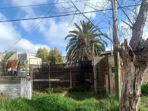 Terreno en Villa Castells, 10 x 60 metros, escritura