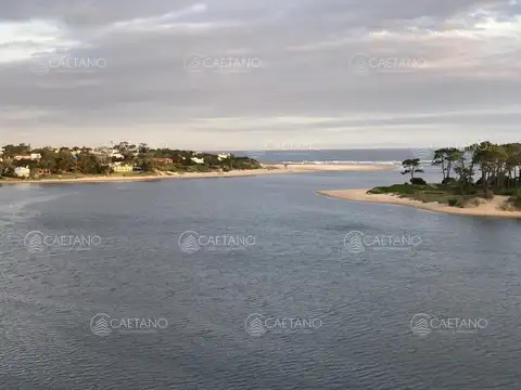 Departamento en Venta en La Barra, USD 1.200.000