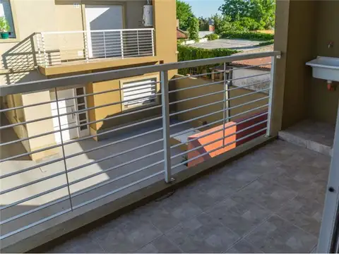 Departamento en Venta en Villa Elvira, USD 48.000