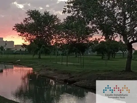 Terreno en Venta en Cruz del Sur, USD 33.000