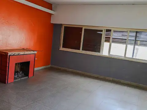 PH en primer piso 3 ambientes amplios con terraza  sin expensas