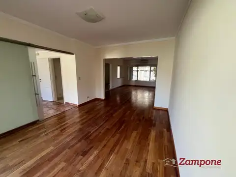 Casa 7 ambientes con 5 baños