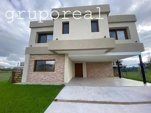 CANNING CHICO - Casa a estrenar con 3 suites + dormitorio en Planta Baja