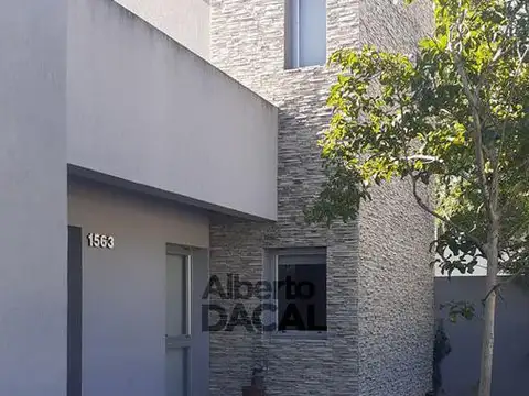 Casa en Venta en City Bell, USD 240.000