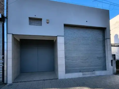 GALPON CON LOCAL COMERCIAL