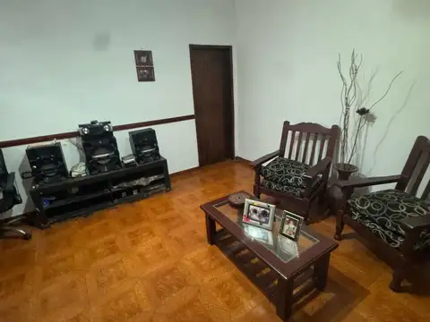 Depto Tipo Casa en Venta en Lanús Oeste, USD 55.000