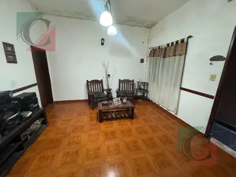 Depto Tipo Casa en Venta 50 años