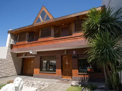 Casa en Venta en Villa Luzuriaga, USD 305.000