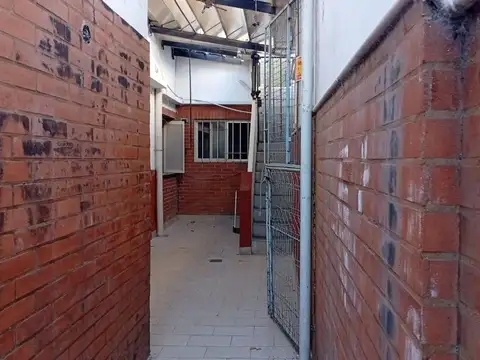 Depto Tipo Casa en Venta en Barrio España y Hospitales, USD 45.000