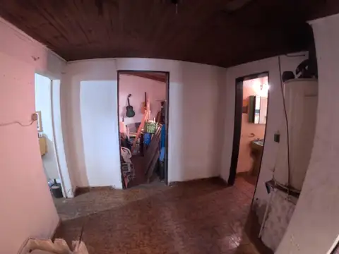 Casa 4 ambientes con 1 baño