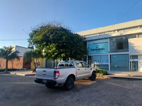 Local en Alquiler en City Bell, $ 850.000