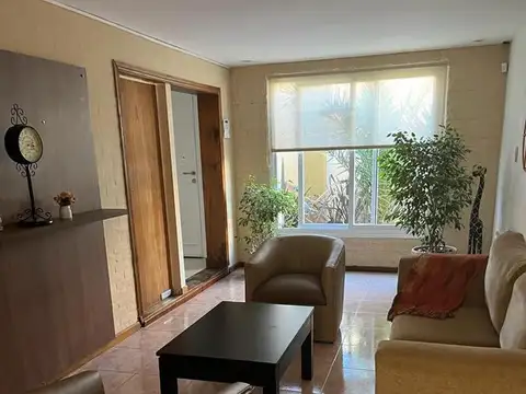 Casa en alquiler temporario - 3 Dormitorios 3 Baños 2 Cocheras - Mar del Plata